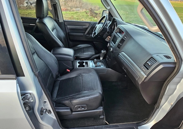 Mitsubishi Pajero cena 44900 przebieg: 289286, rok produkcji 2010 z Maszewo małe 352